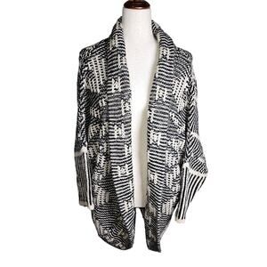 Taylor & Sage Black & White Pattern Textured Split Back Cardigan Sweater Large